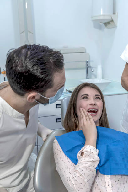 Best Emergency Tooth Extraction in Huxley, IA